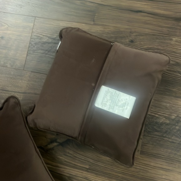 Cool Magic Pillow - Picture 3 of 6